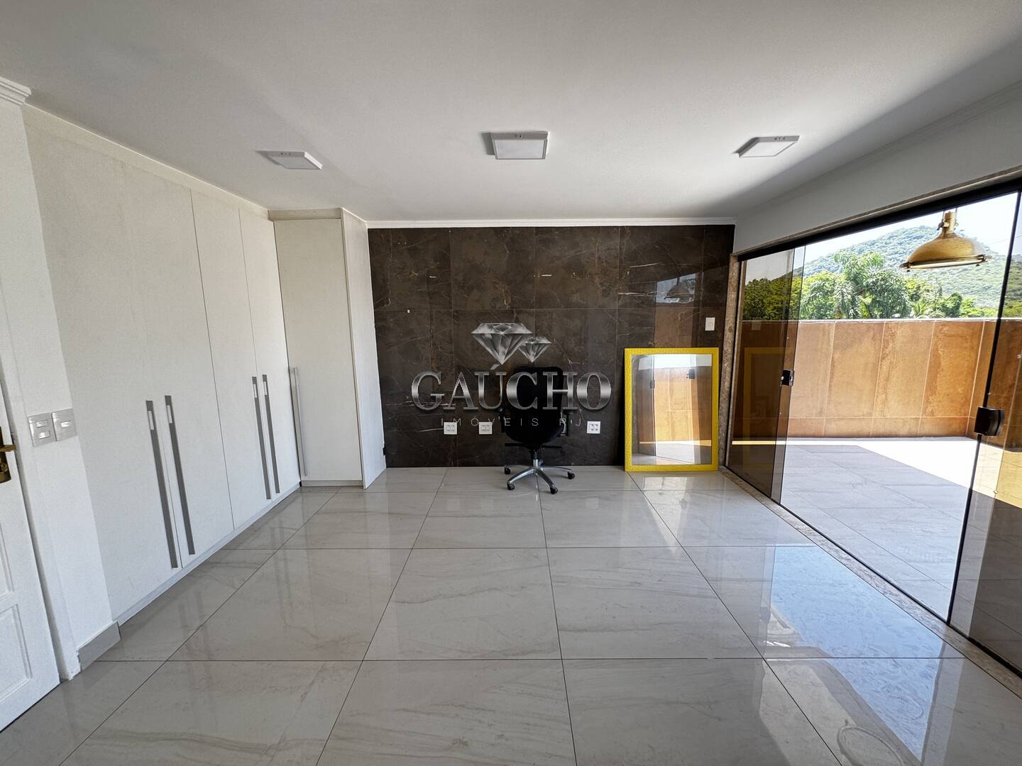 Casa à venda e aluguel com 4 quartos, 375m² - Foto 31