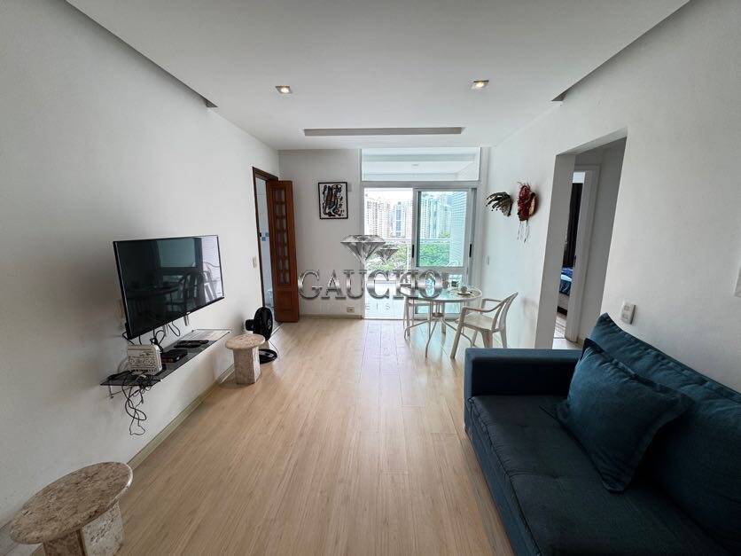 Apartamento à venda com 2 quartos, 72m² - Foto 6