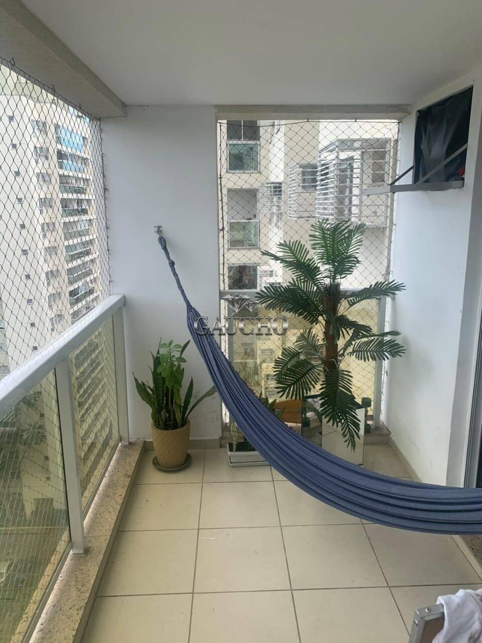 Apartamento à venda com 3 quartos, 75m² - Foto 3