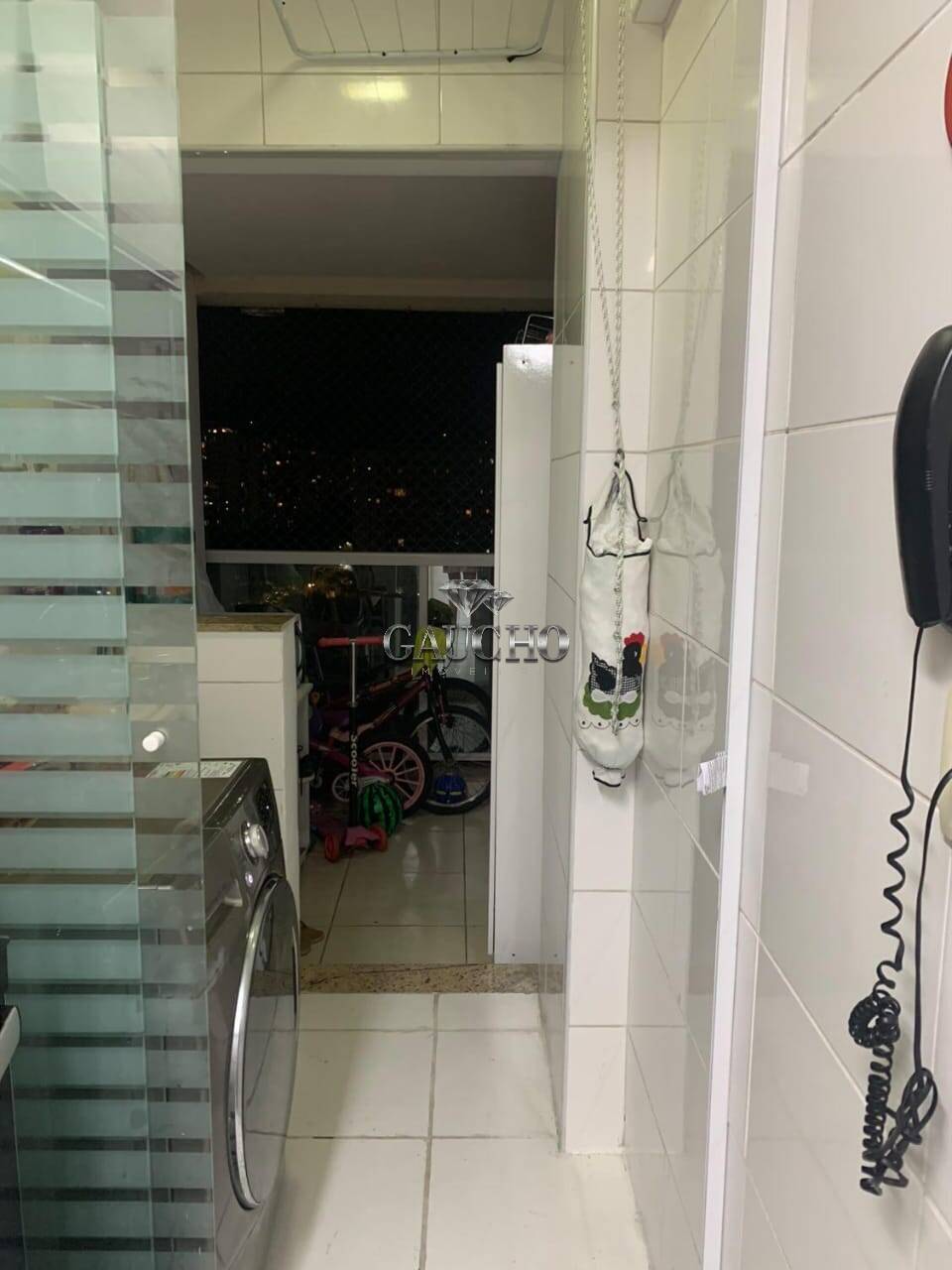 Apartamento à venda com 3 quartos, 75m² - Foto 18