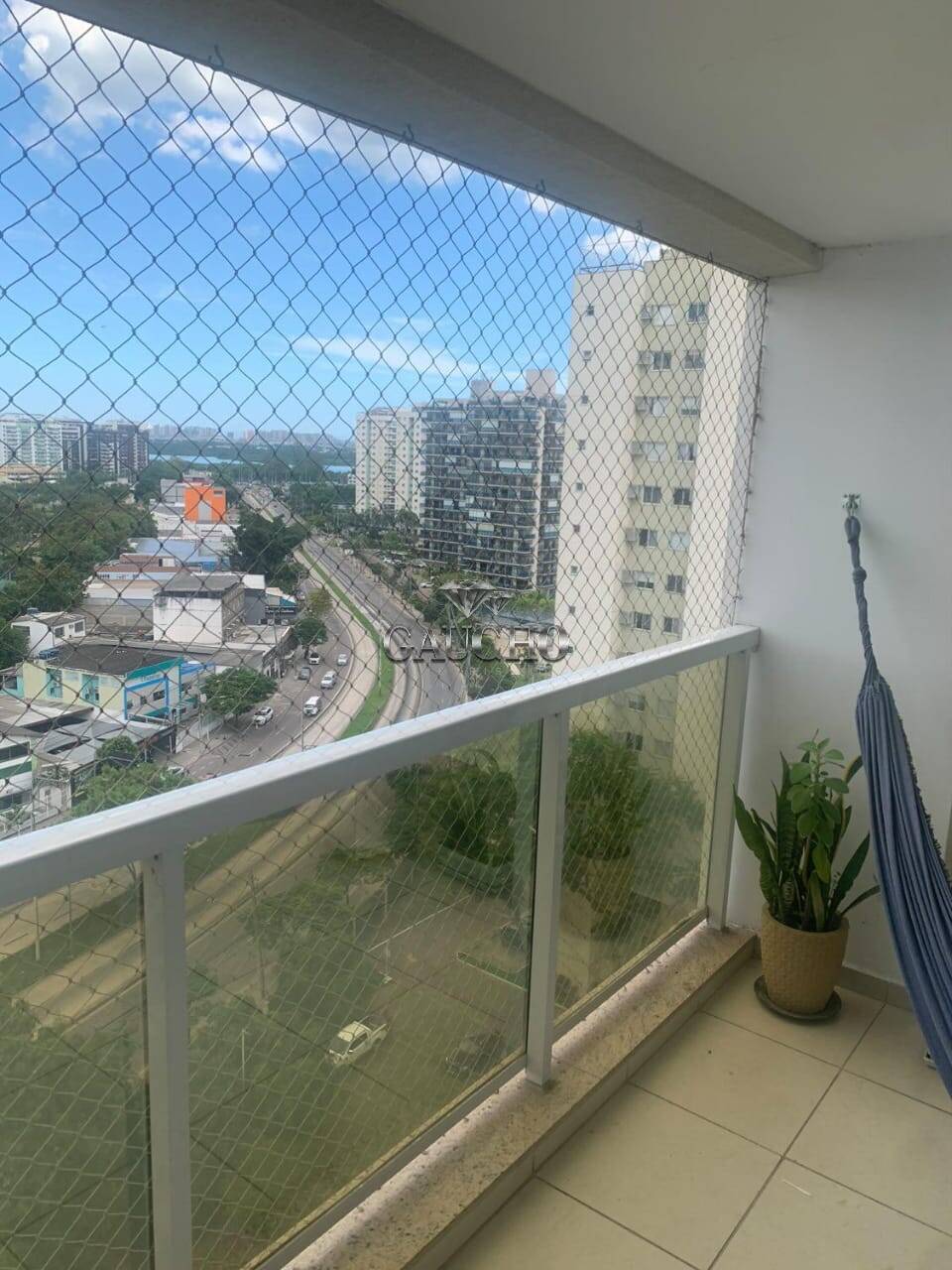 Apartamento à venda com 3 quartos, 75m² - Foto 1