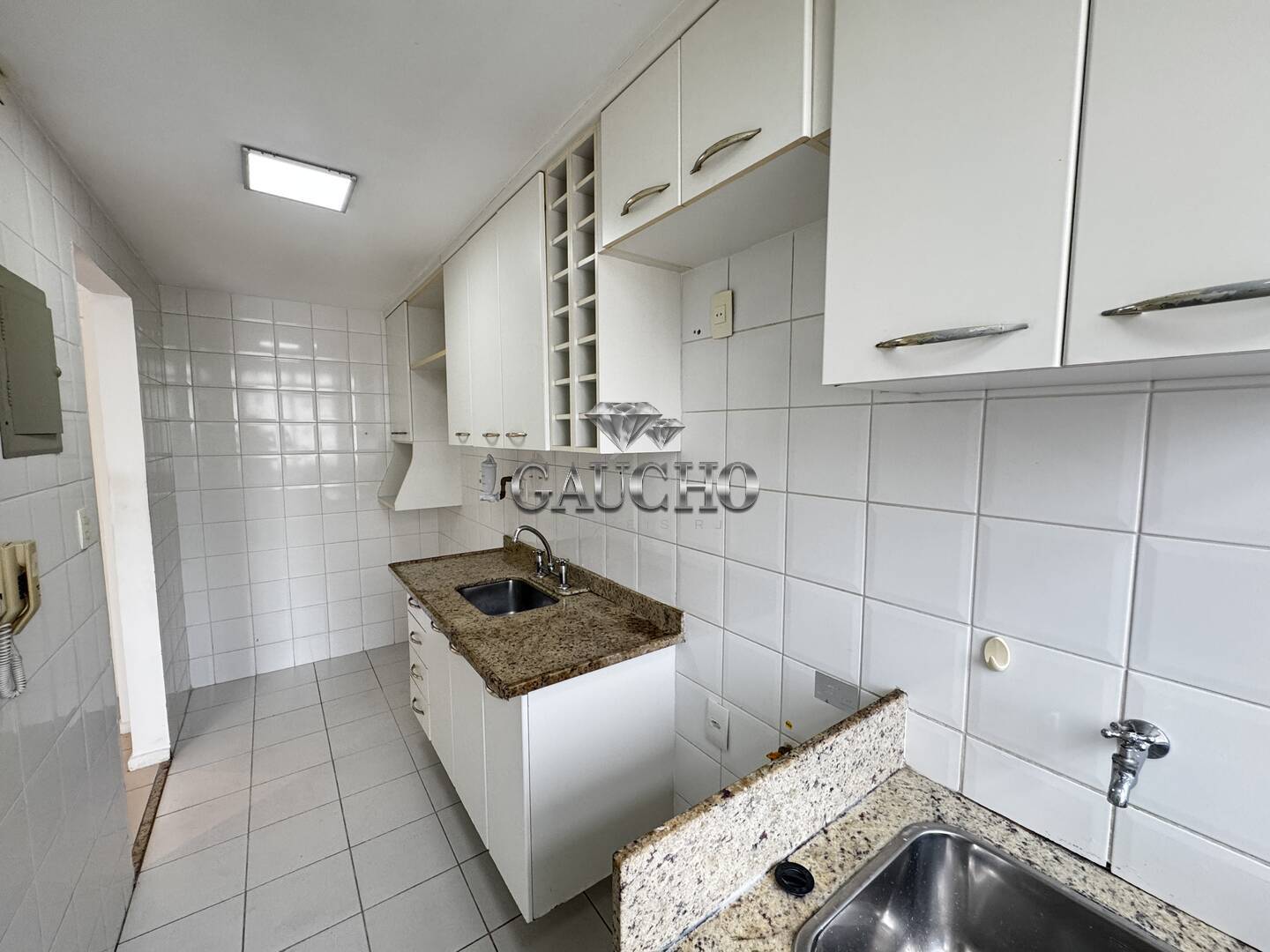 Apartamento à venda com 2 quartos, 68m² - Foto 31