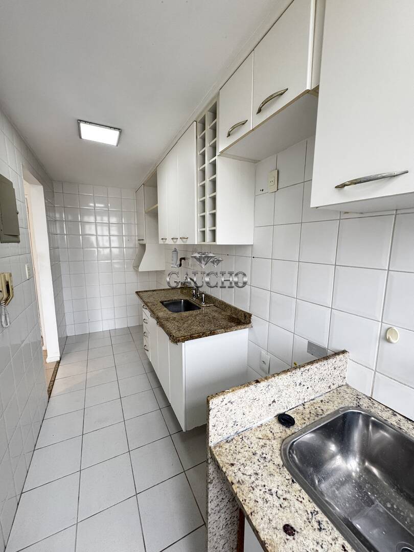 Apartamento à venda com 2 quartos, 68m² - Foto 33