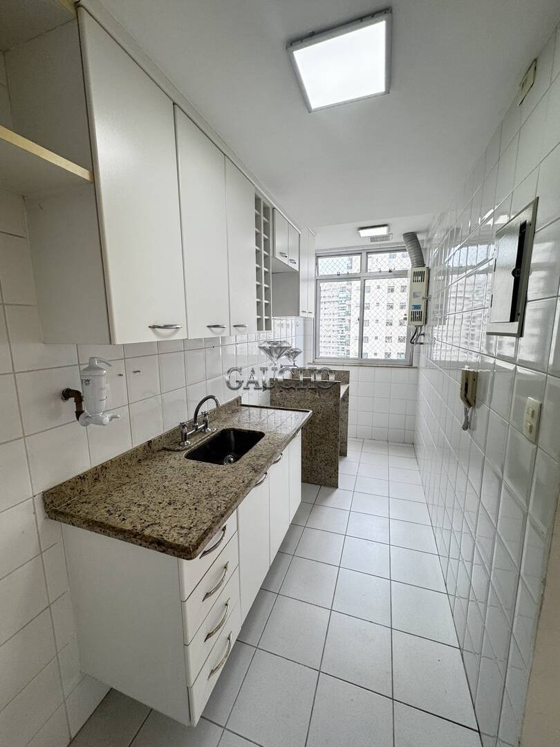 Apartamento à venda com 2 quartos, 68m² - Foto 35