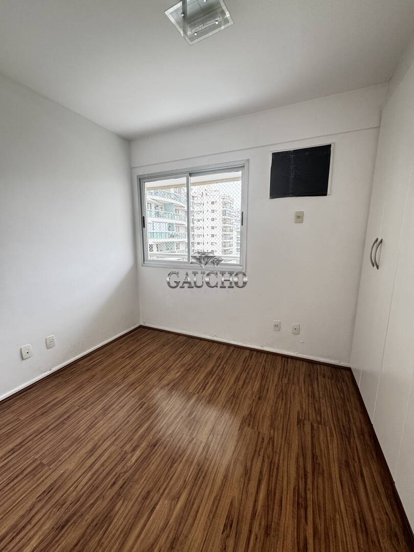 Apartamento à venda com 2 quartos, 68m² - Foto 40