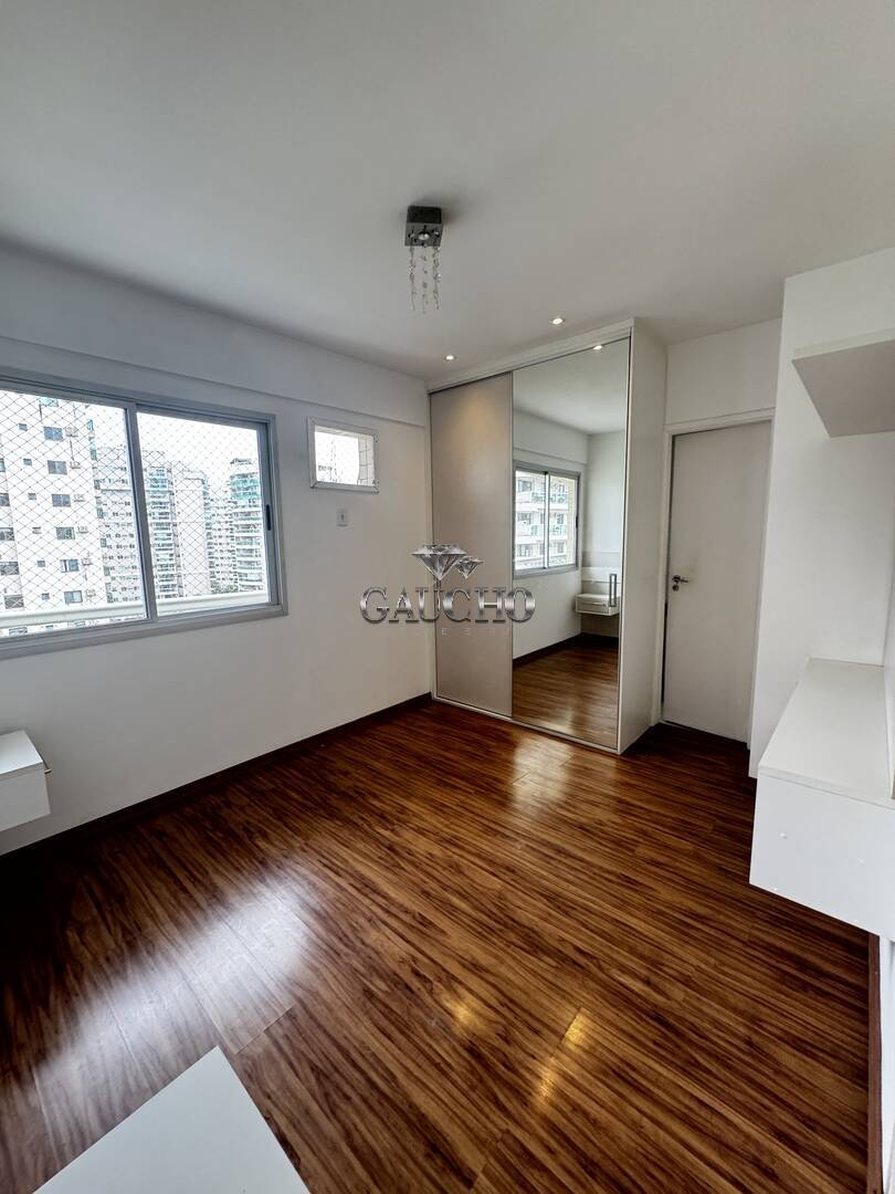 Apartamento à venda com 2 quartos, 68m² - Foto 42