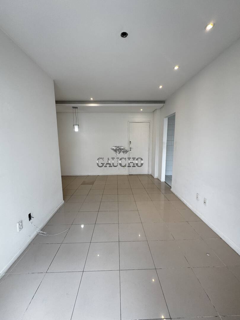 Apartamento à venda com 2 quartos, 68m² - Foto 13