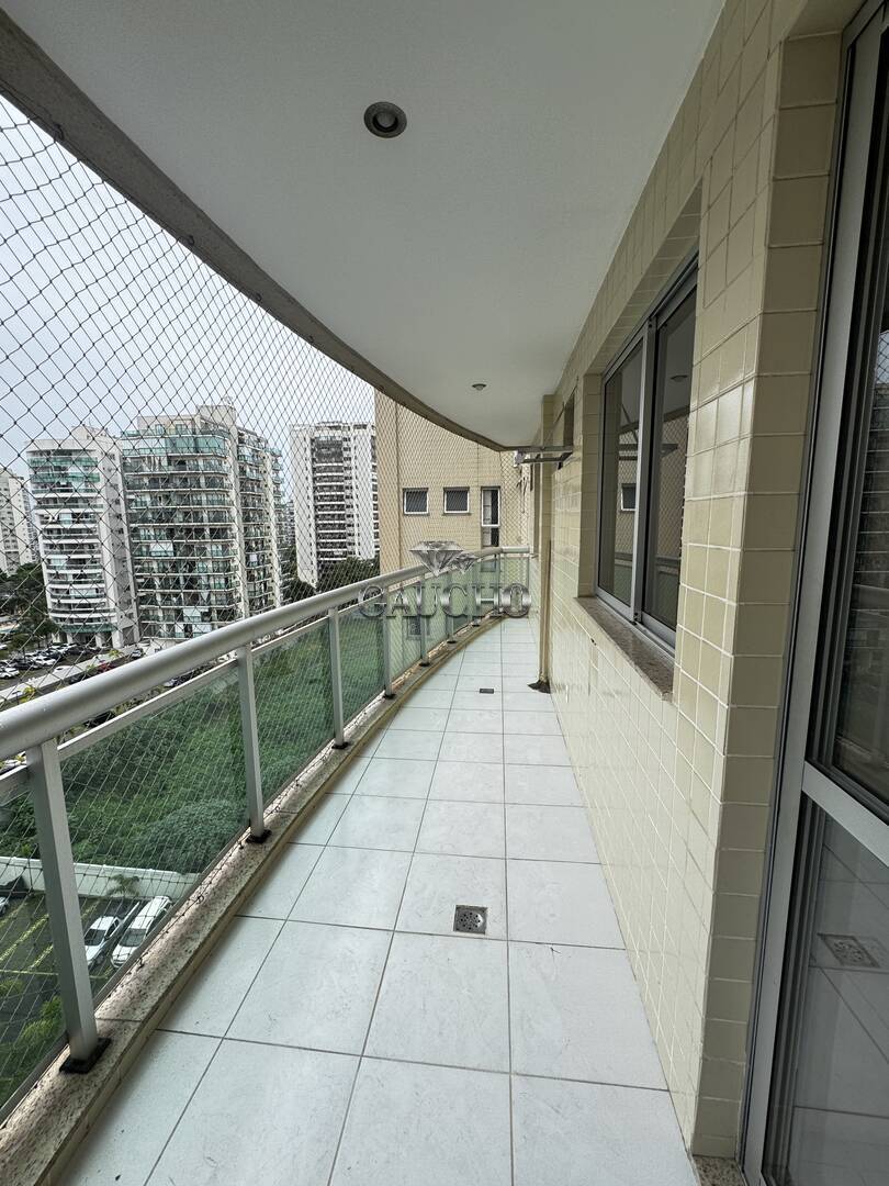 Apartamento à venda com 2 quartos, 68m² - Foto 7