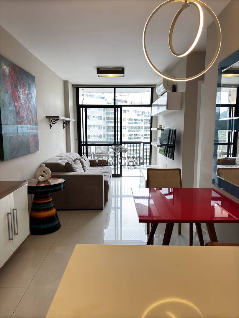 Apartamento à venda com 3 quartos, 68m² - Foto 4