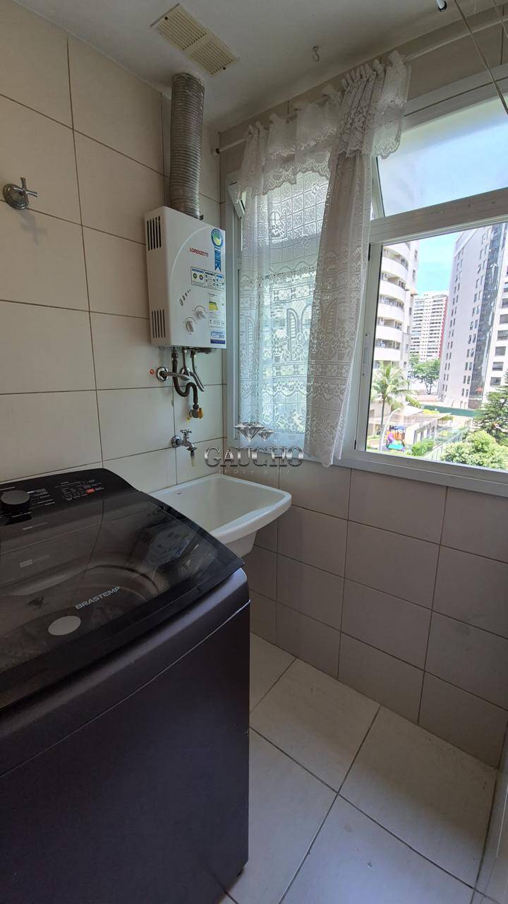 Apartamento à venda com 2 quartos, 65m² - Foto 15