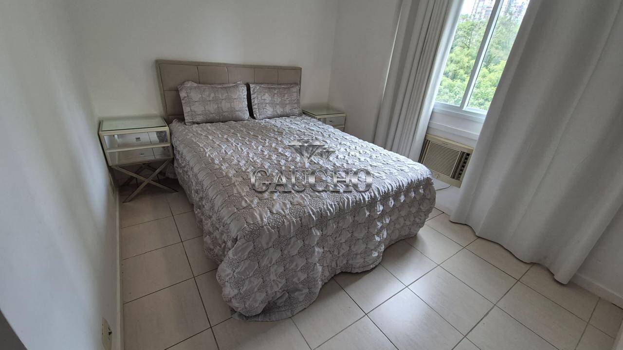 Apartamento à venda com 2 quartos, 65m² - Foto 18