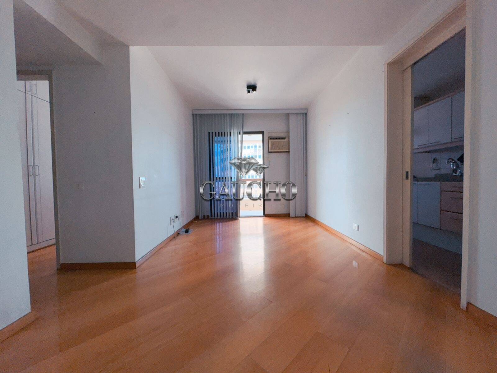 Apartamento à venda com 2 quartos, 65m² - Foto 2