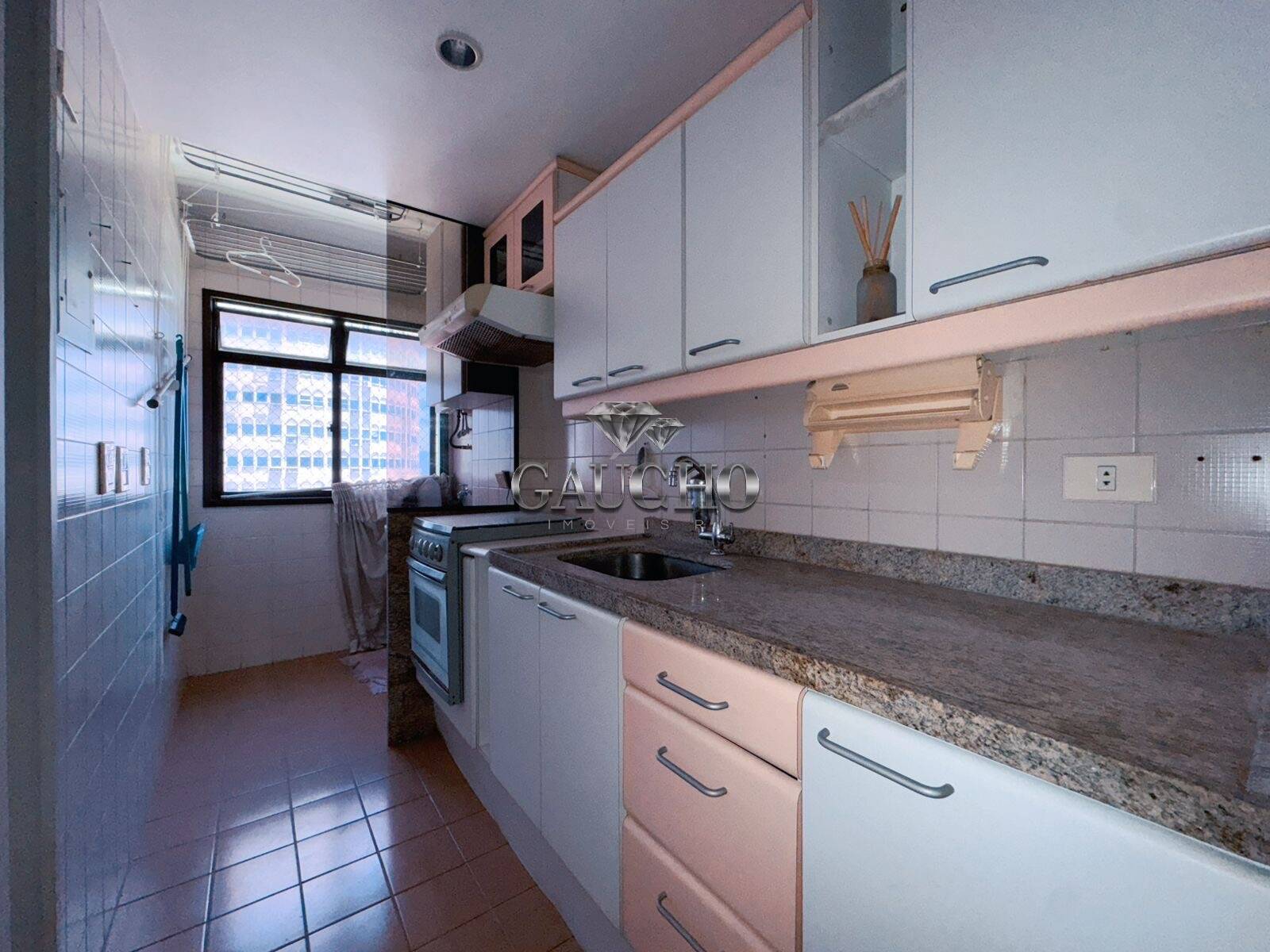 Apartamento à venda com 2 quartos, 65m² - Foto 7