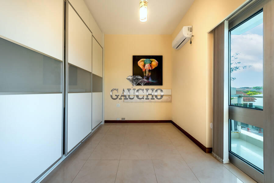 Apartamento à venda com 4 quartos, 183m² - Foto 19