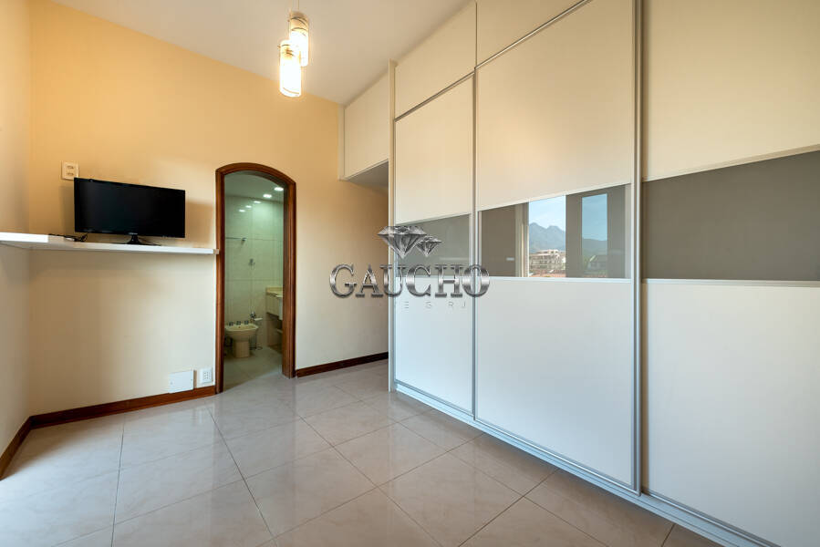 Apartamento à venda com 4 quartos, 183m² - Foto 21