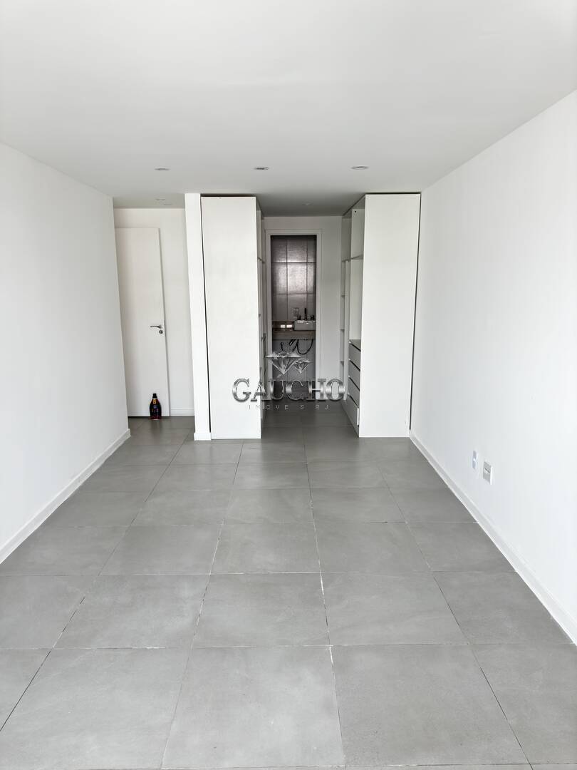 Cobertura à venda com 4 quartos, 220m² - Foto 33