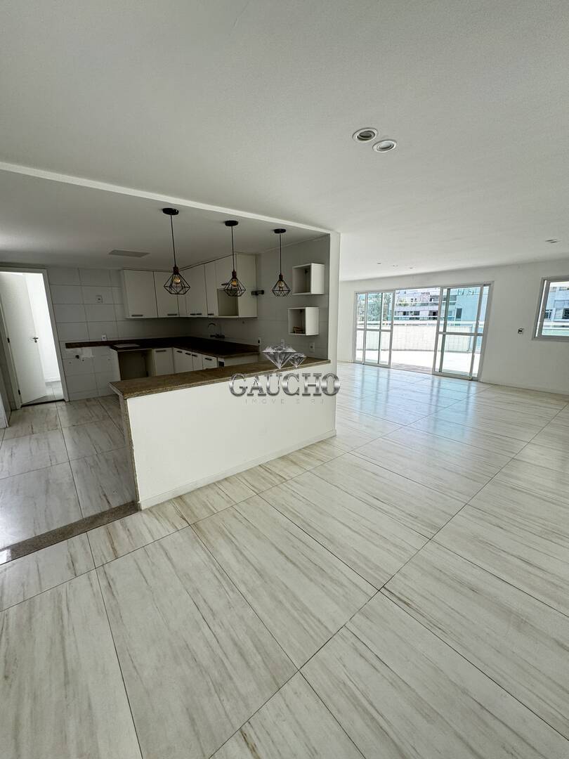 Cobertura à venda com 4 quartos, 220m² - Foto 14