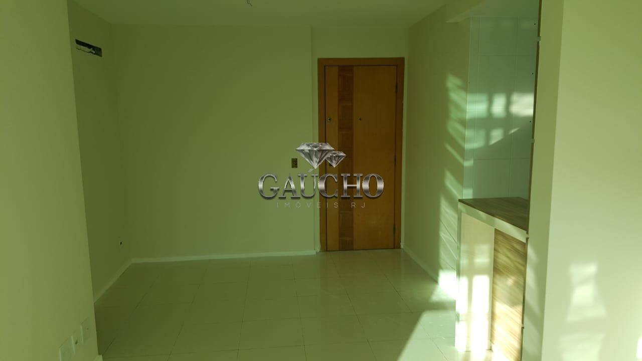 Apartamento à venda com 2 quartos, 68m² - Foto 5