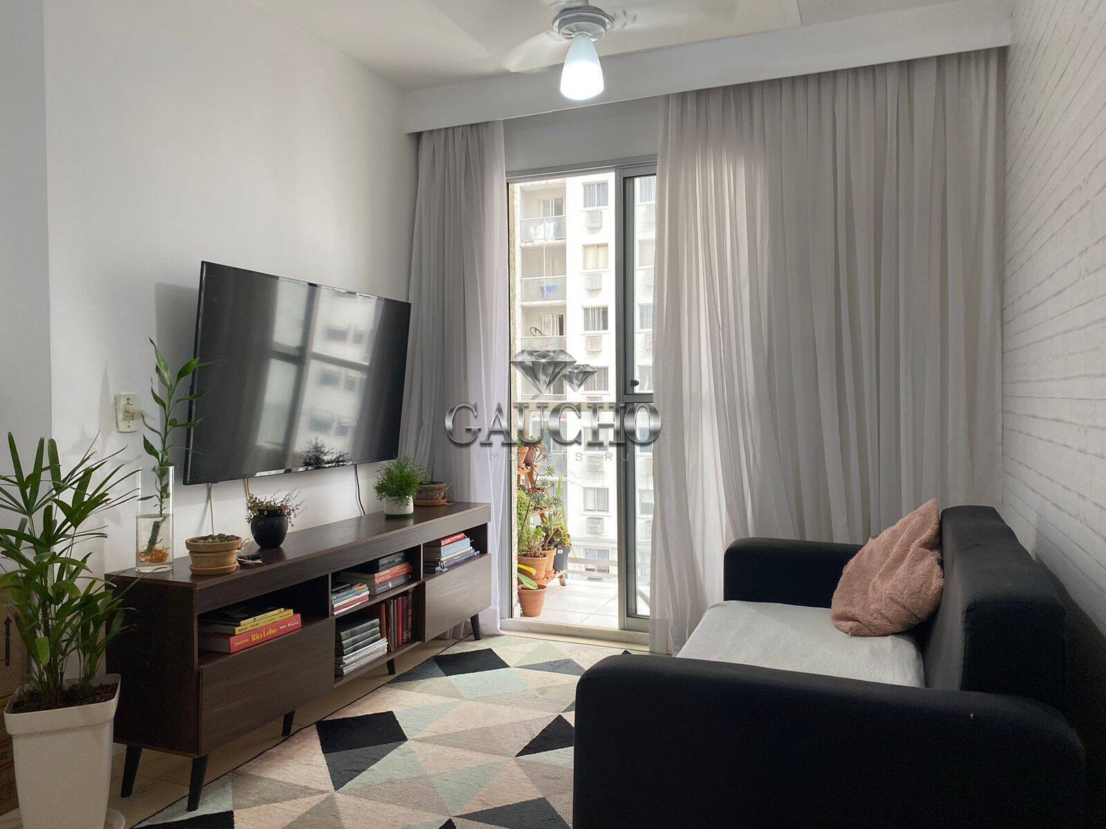 Apartamento à venda com 2 quartos, 50m² - Foto 3