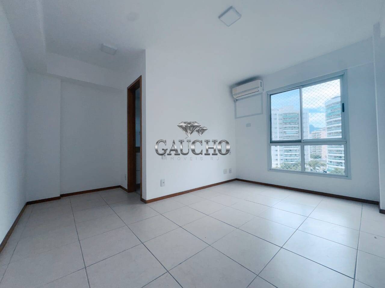 Apartamento à venda com 3 quartos, 75m² - Foto 12