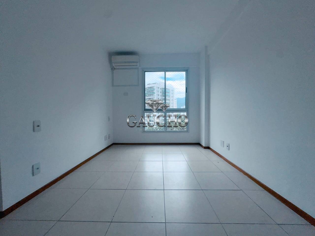 Apartamento à venda com 3 quartos, 75m² - Foto 14