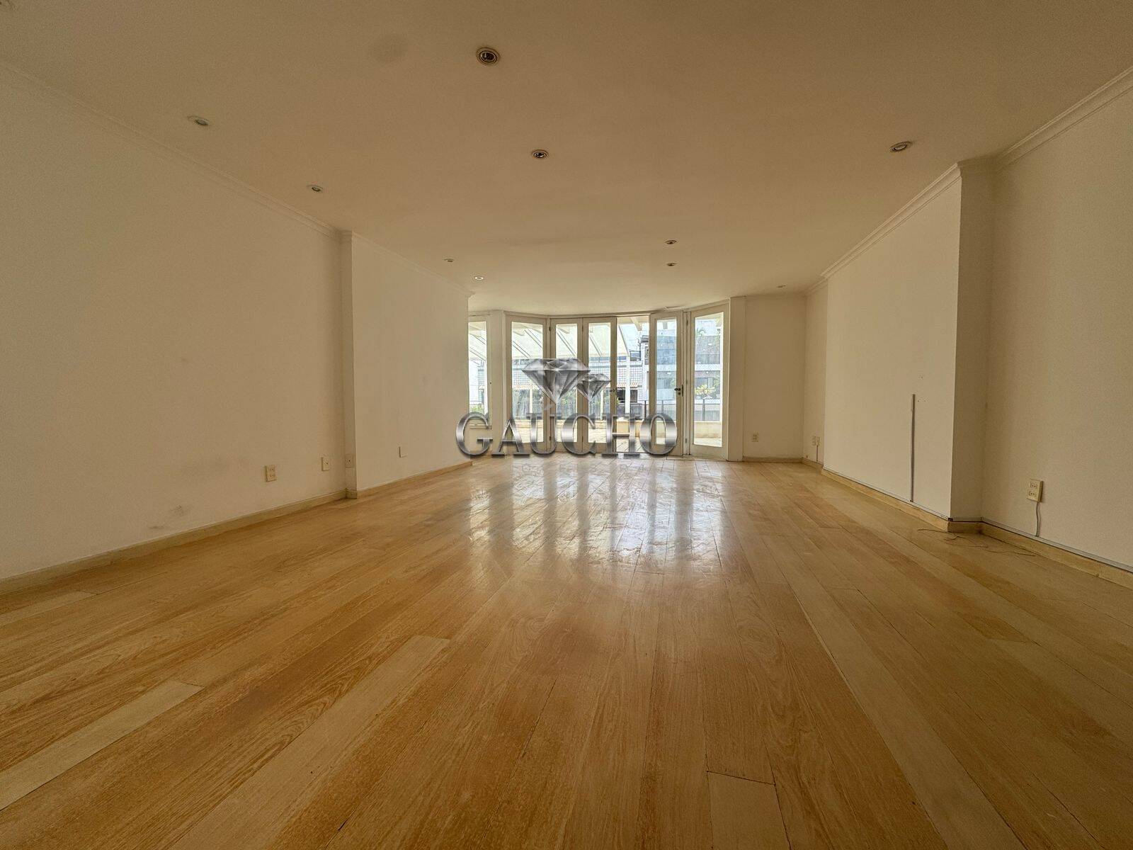 Cobertura para alugar com 4 quartos, 626m² - Foto 3