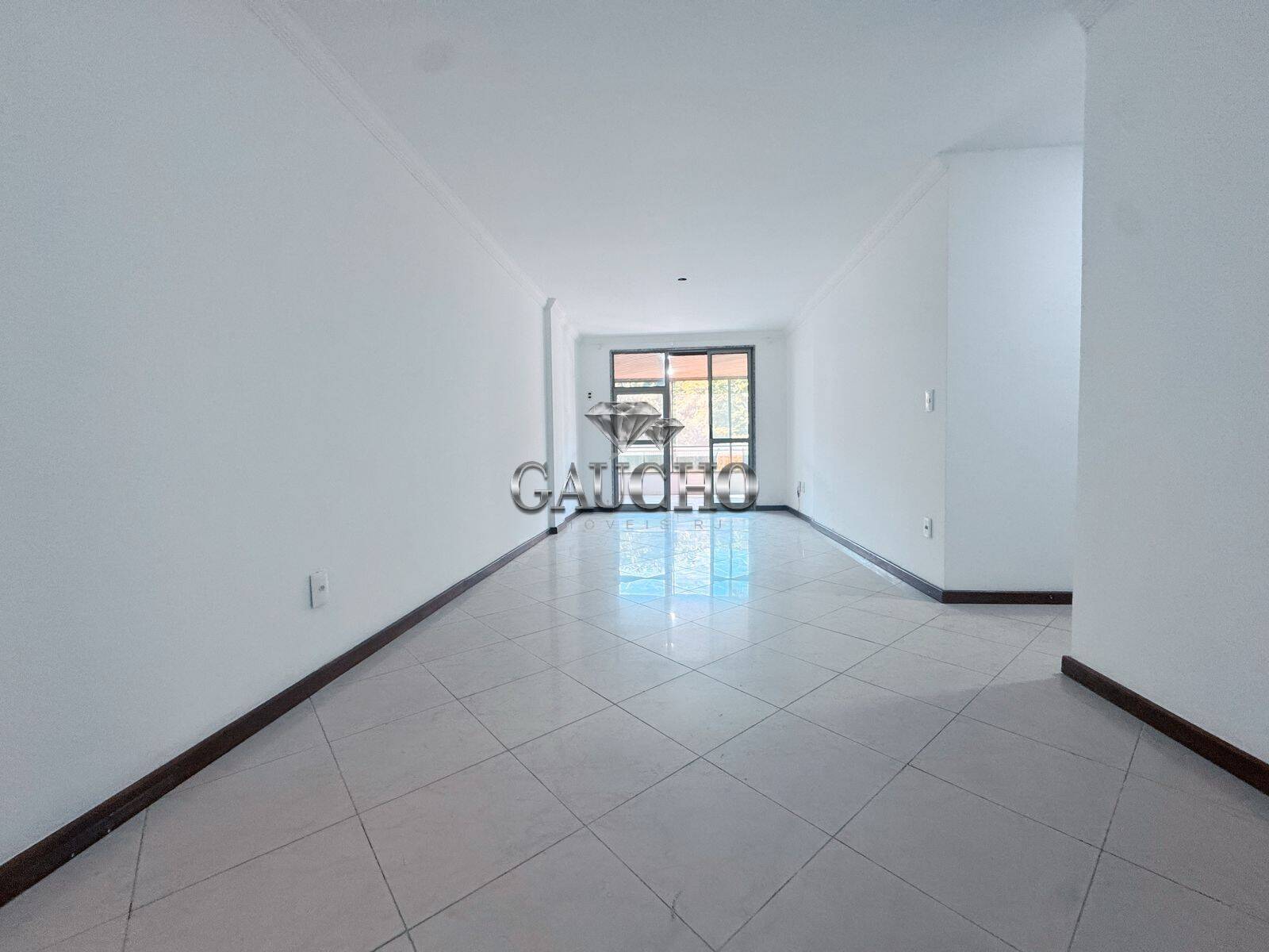 Apartamento à venda e aluguel com 3 quartos, 125m² - Foto 3