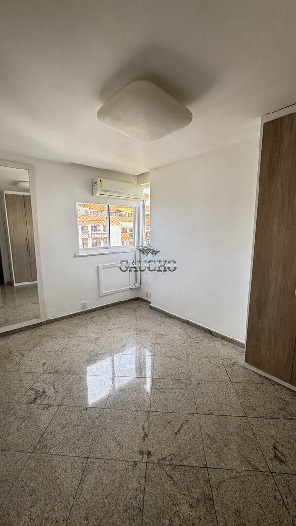 Cobertura à venda com 4 quartos, 247m² - Foto 13