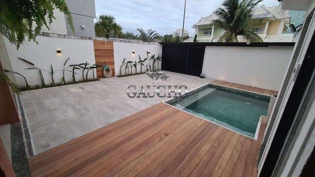 Casa à venda com 4 quartos, 250m² - Foto 13