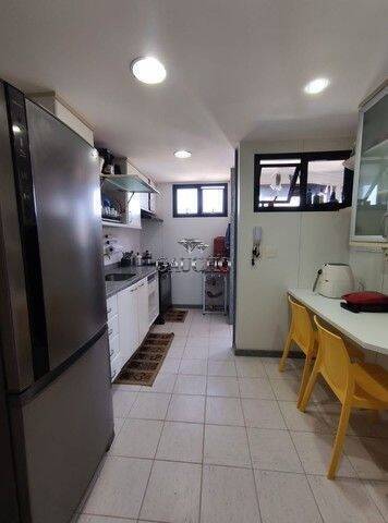 Apartamento à venda com 2 quartos, 104m² - Foto 10