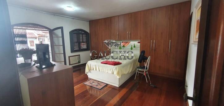 Casa à venda com 4 quartos, 145m² - Foto 17