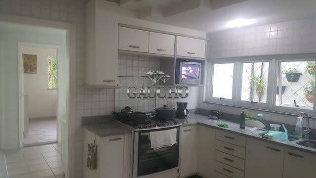 Casa à venda com 4 quartos, 600m² - Foto 10