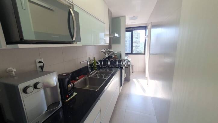 Apartamento à venda com 3 quartos, 126m² - Foto 19