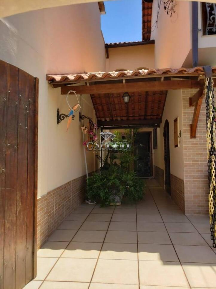 Casa à venda com 4 quartos, 145m² - Foto 31