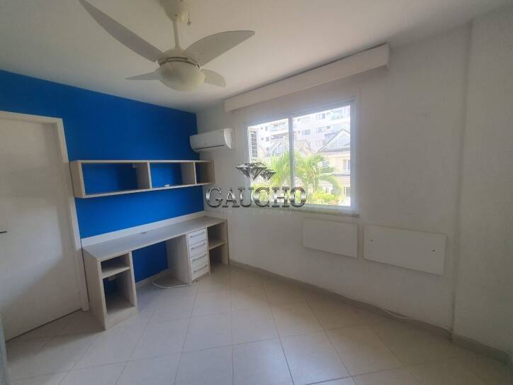 Casa à venda com 4 quartos, 240m² - Foto 12