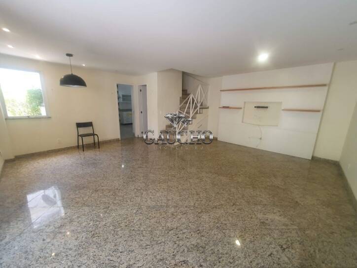 Casa à venda com 4 quartos, 240m² - Foto 28