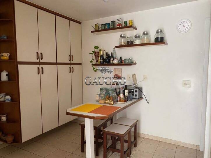 Apartamento à venda com 4 quartos, 205m² - Foto 13